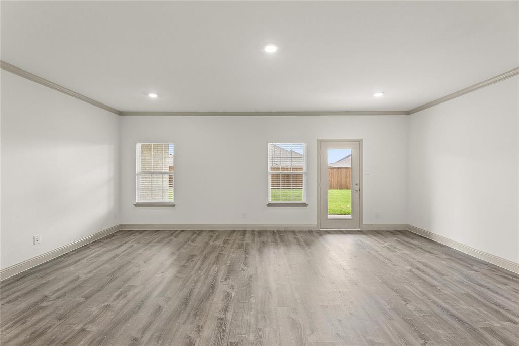 Lakepointe - Residential