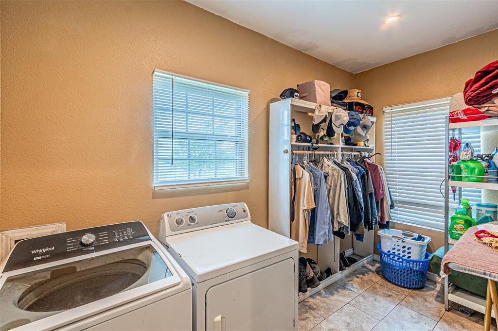 ABST 1131 TR 1H J A SMITH - Residential