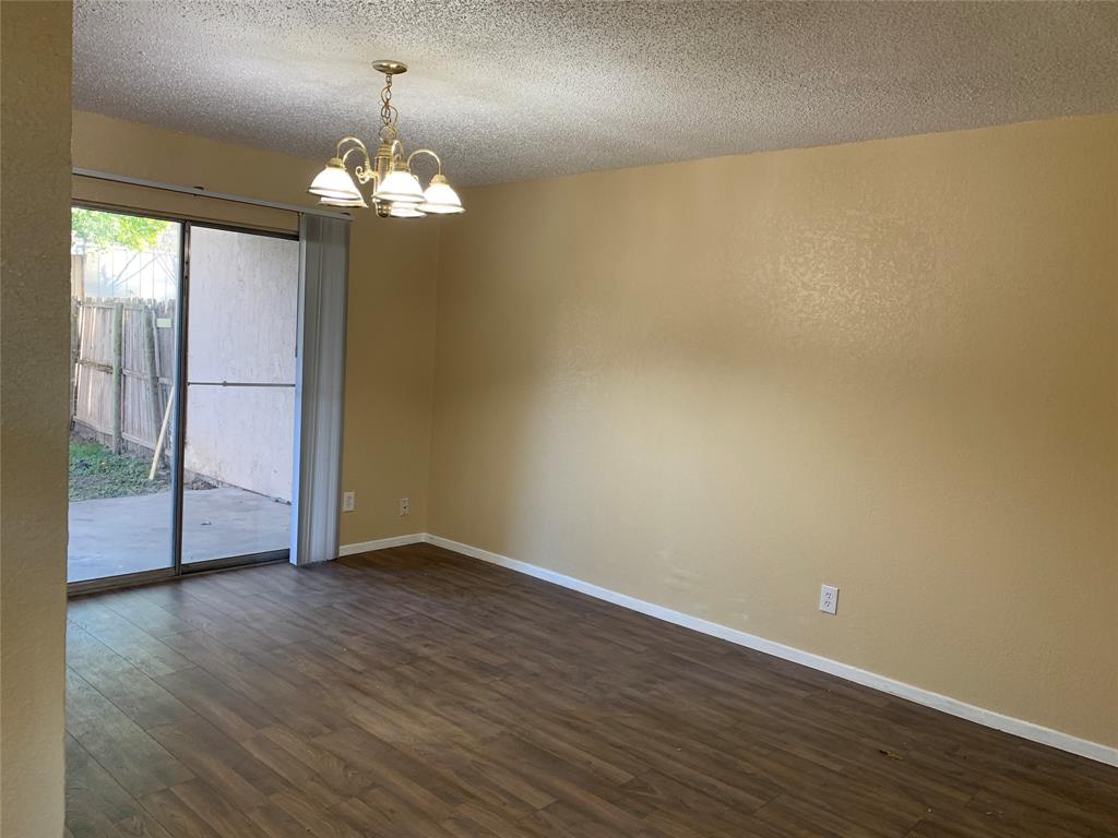 Centre Villa - Residential Lease