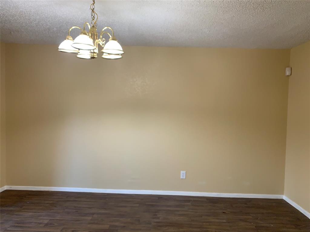 Centre Villa - Residential Lease