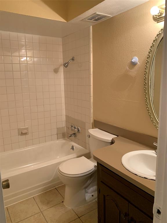 Centre Villa - Residential Lease