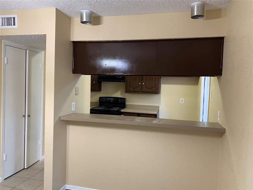 Centre Villa - Residential Lease