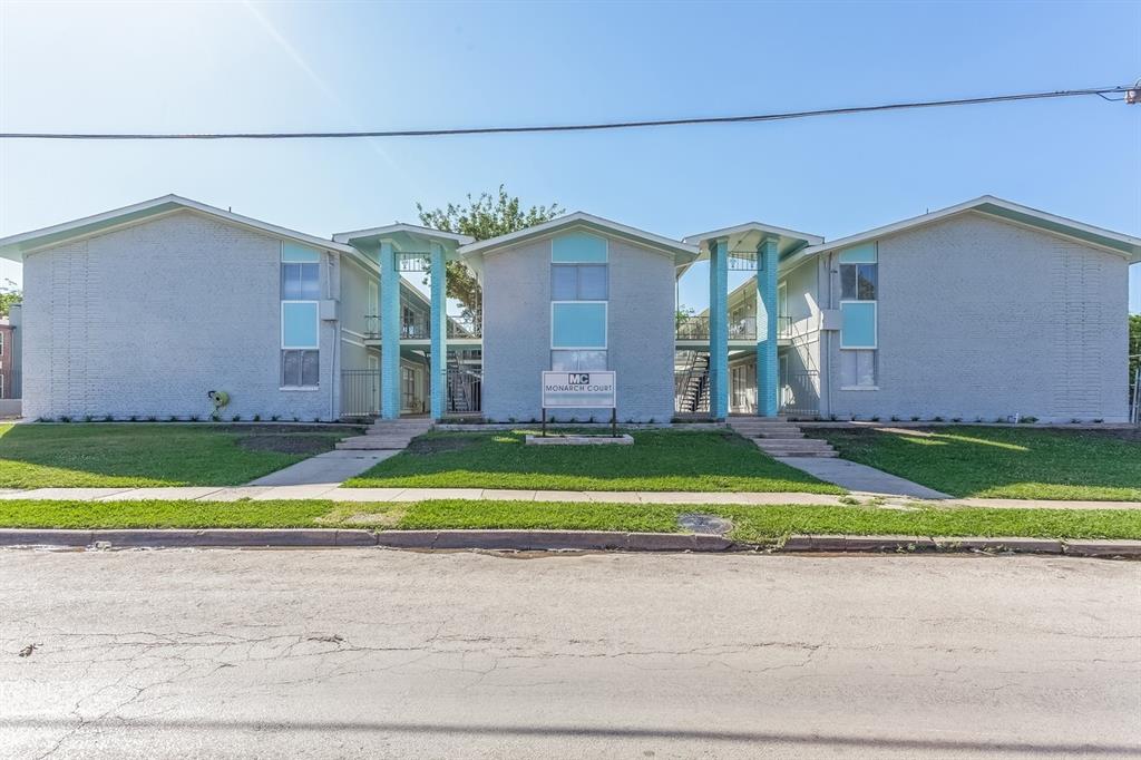 Beautiful living close to downtown Dallas, TX. The wide open floor plans and large bedrooms with over-sized closets make this apartment feel much bigger than the square footage. Monarch Court is conveniently located in Old East Dallas and just a quick 5 minute drive from downtown Dallas.