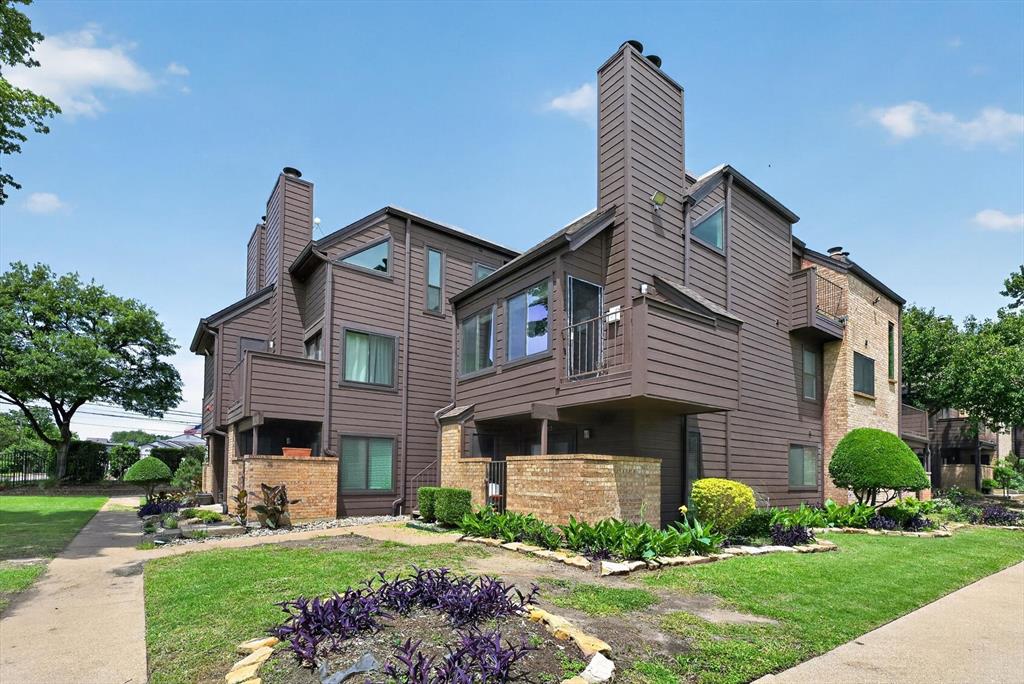 Oak Creek Condo - Residential