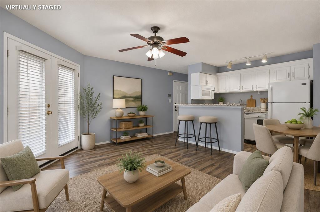 Oak Creek Condo - Residential