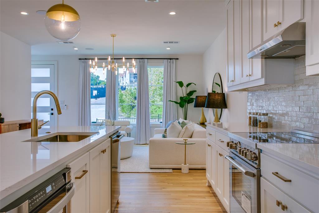 Lakeside - Residential