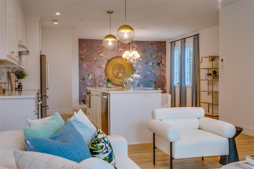 Lakeside - Residential