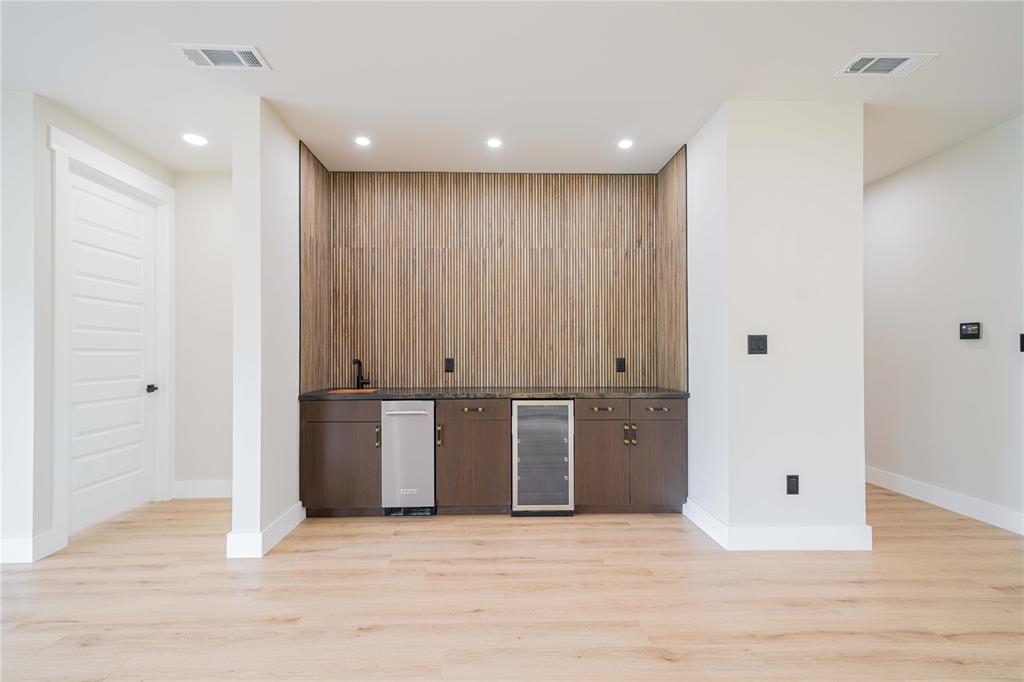 The Oaks - Residential