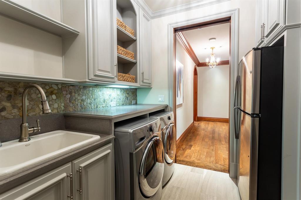 Stoneleigh Residences - Residential