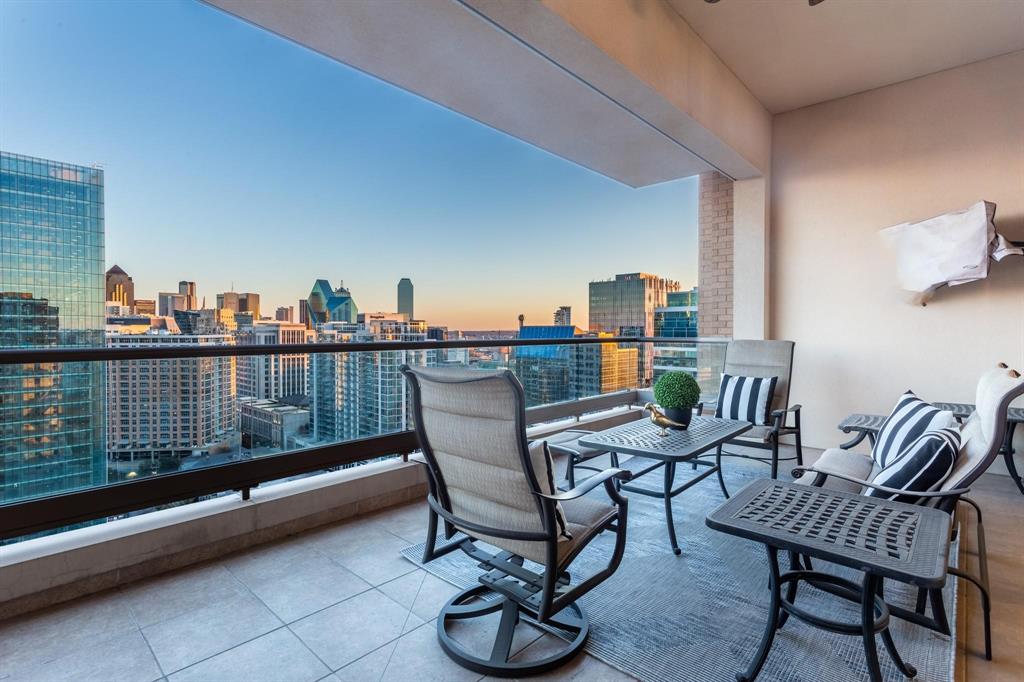 Stoneleigh Residences - Residential