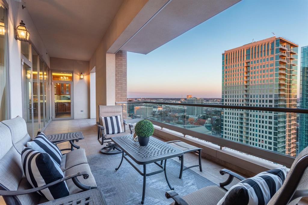 Stoneleigh Residences - Residential