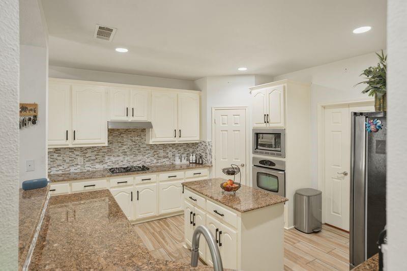 MAXWELL CREEK NORTH - Residential