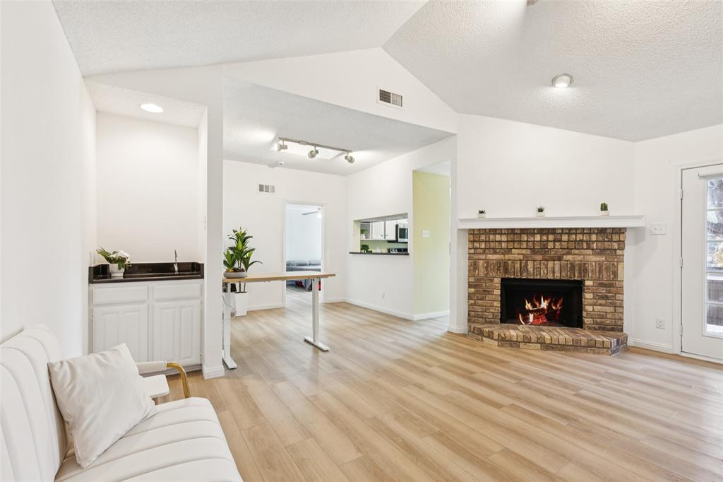 Monticello Crossroads Condo Ph 01-03 - Residential