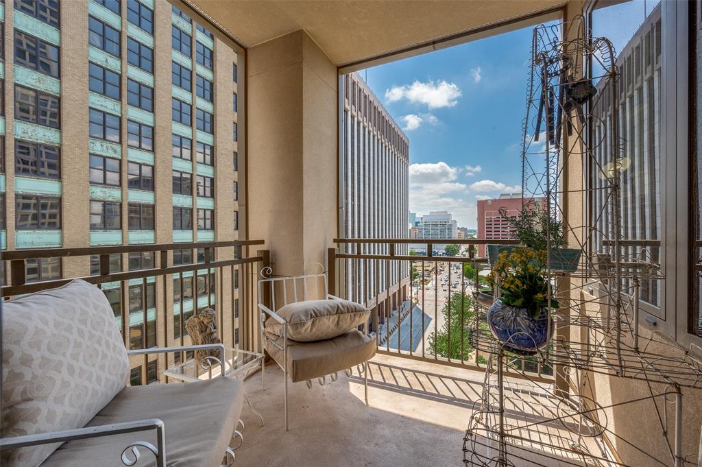 Metropolitan 1200 Main St Condo - Residential
