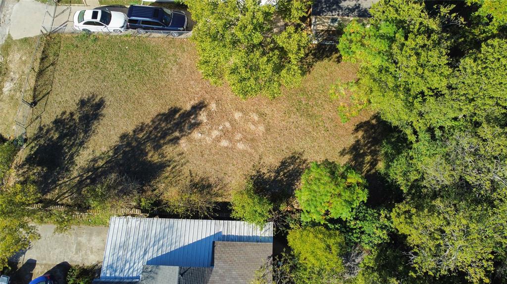 DALLAS SUBD - Land