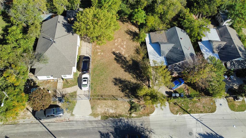 DALLAS SUBD - Land