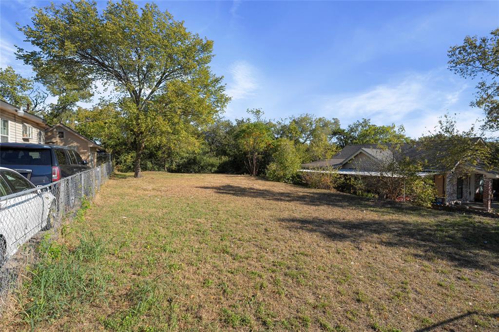 DALLAS SUBD - Land