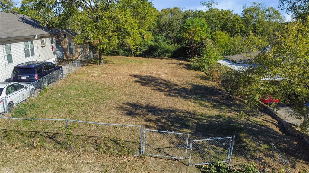 DALLAS SUBD - Land