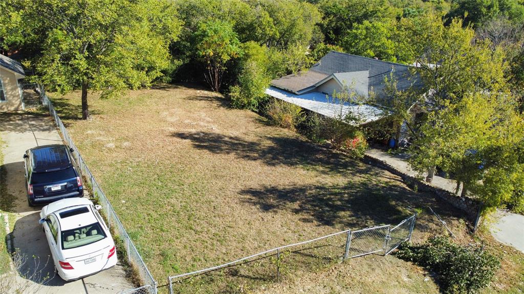 DALLAS SUBD - Land