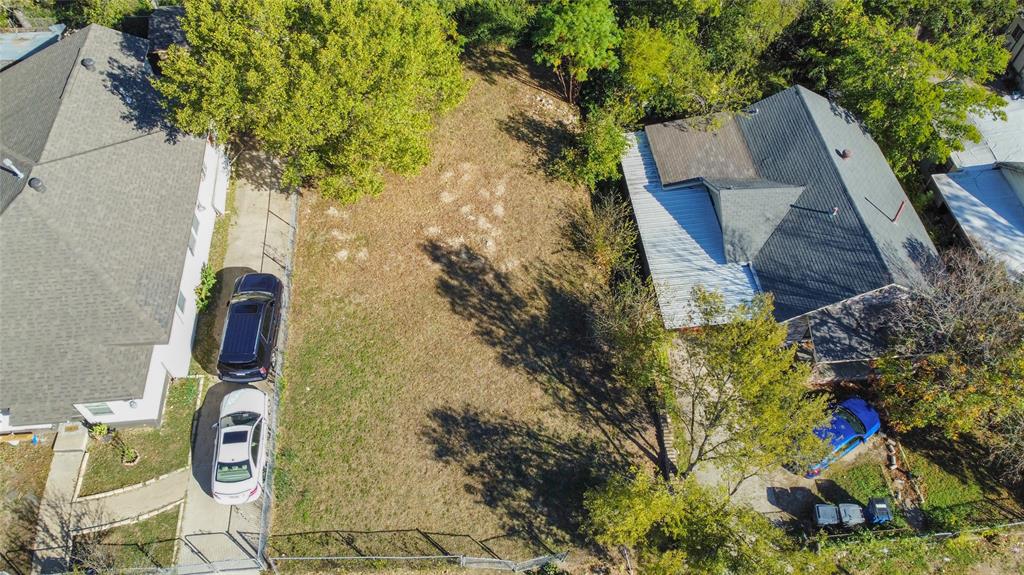 DALLAS SUBD - Land
