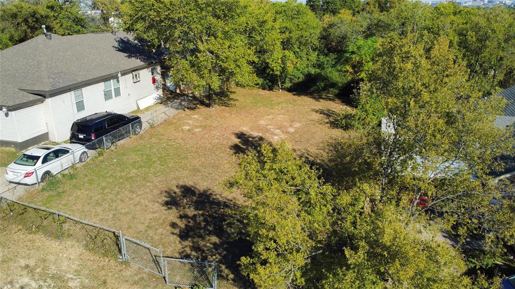 DALLAS SUBD - Land