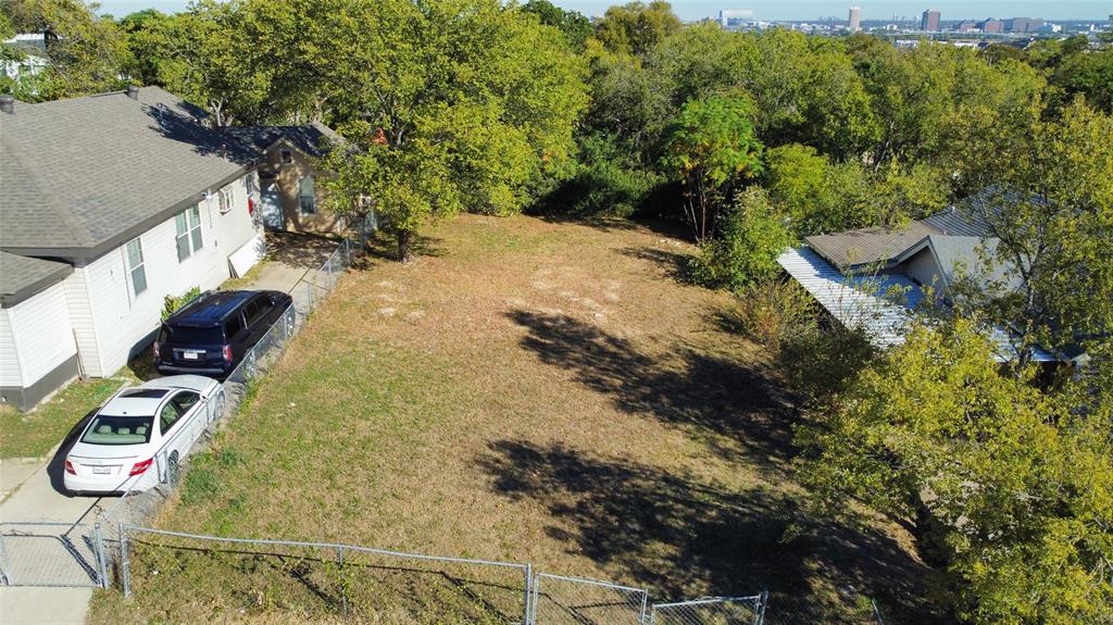 DALLAS SUBD - Land