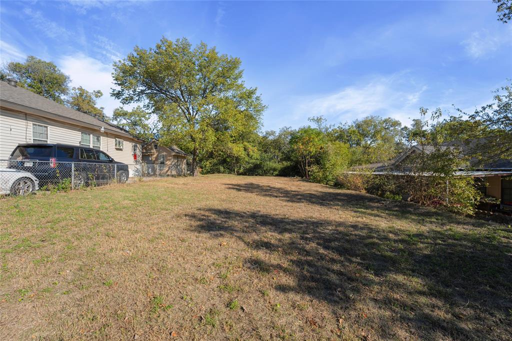 DALLAS SUBD - Land