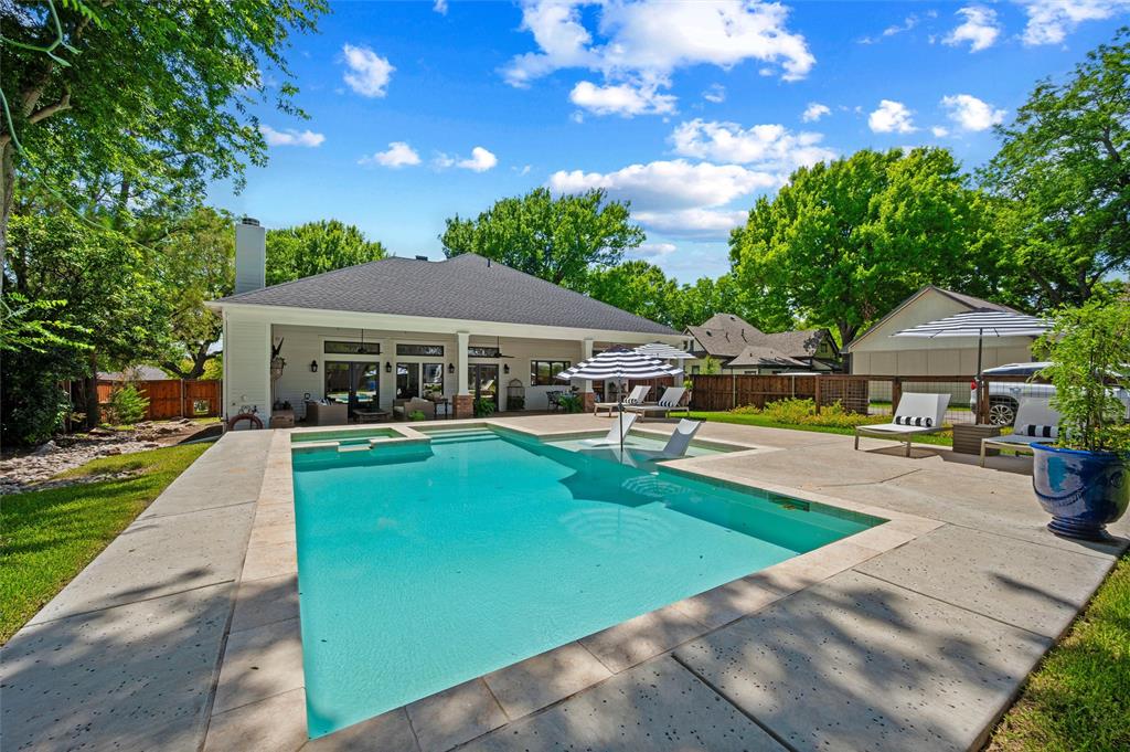 Town - Waxahachie - Residential