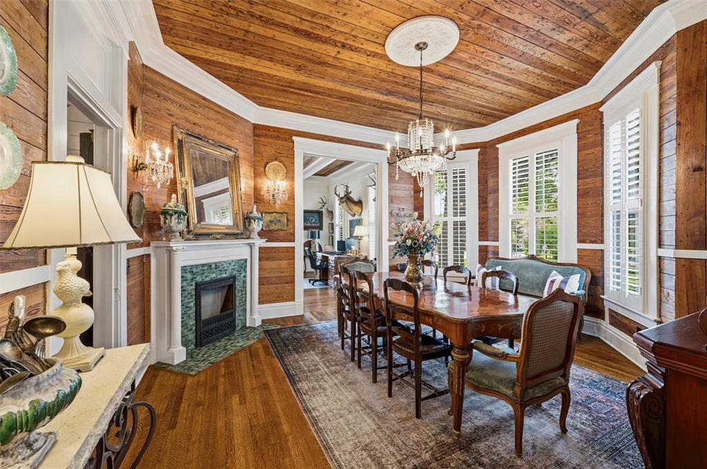 Town - Waxahachie - Residential