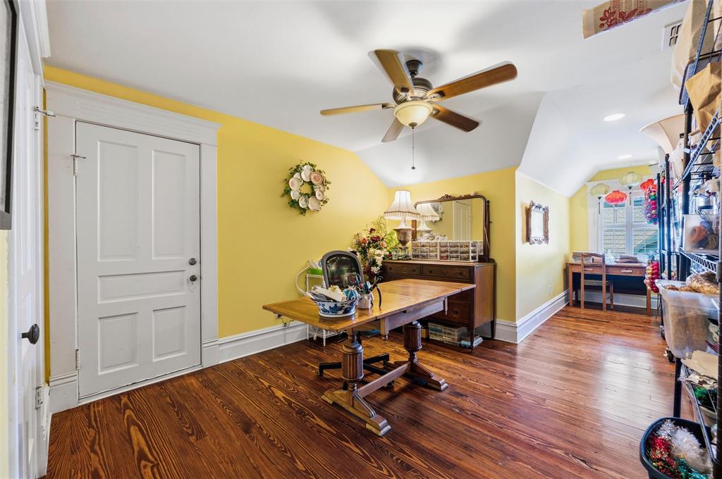 Town - Waxahachie - Residential