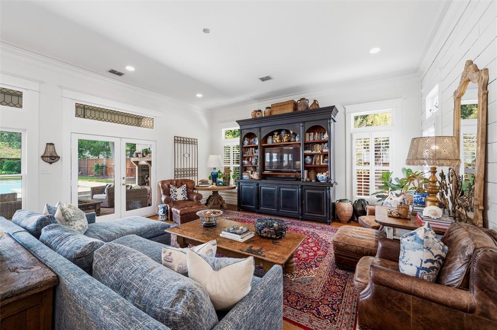 Town - Waxahachie - Residential