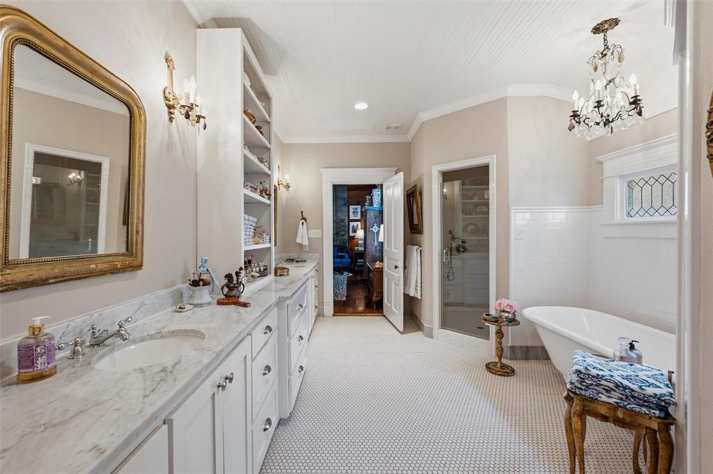 Town - Waxahachie - Residential