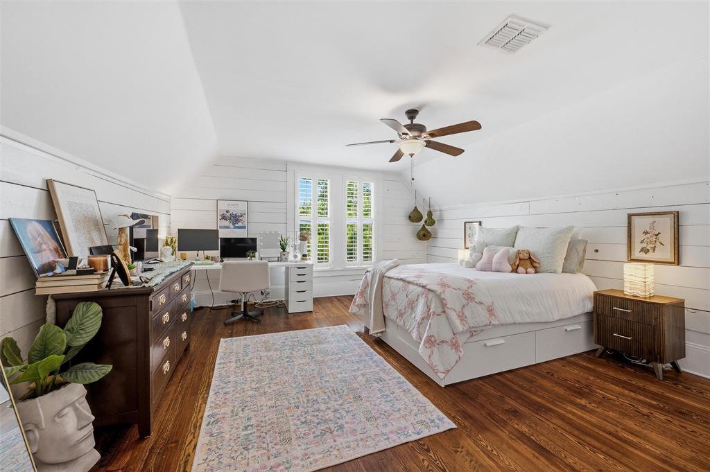 Town - Waxahachie - Residential