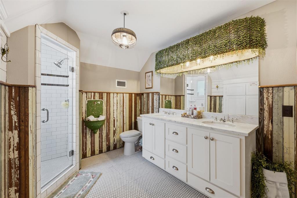 Town - Waxahachie - Residential