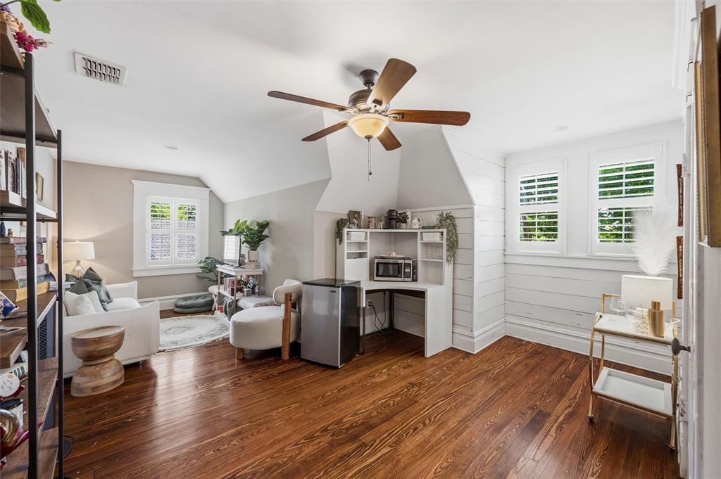Town - Waxahachie - Residential