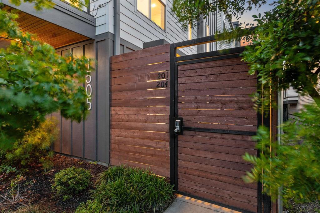 Garrett Park Twnhms - Residential