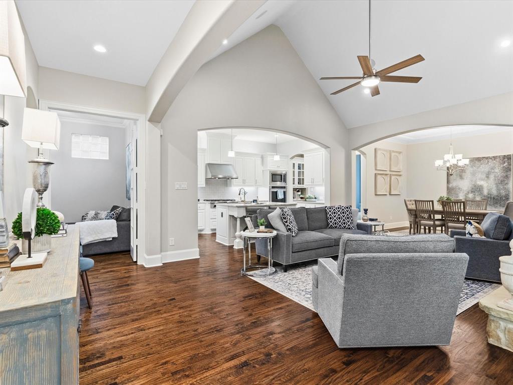 Castle Hills Golf Course - Residential