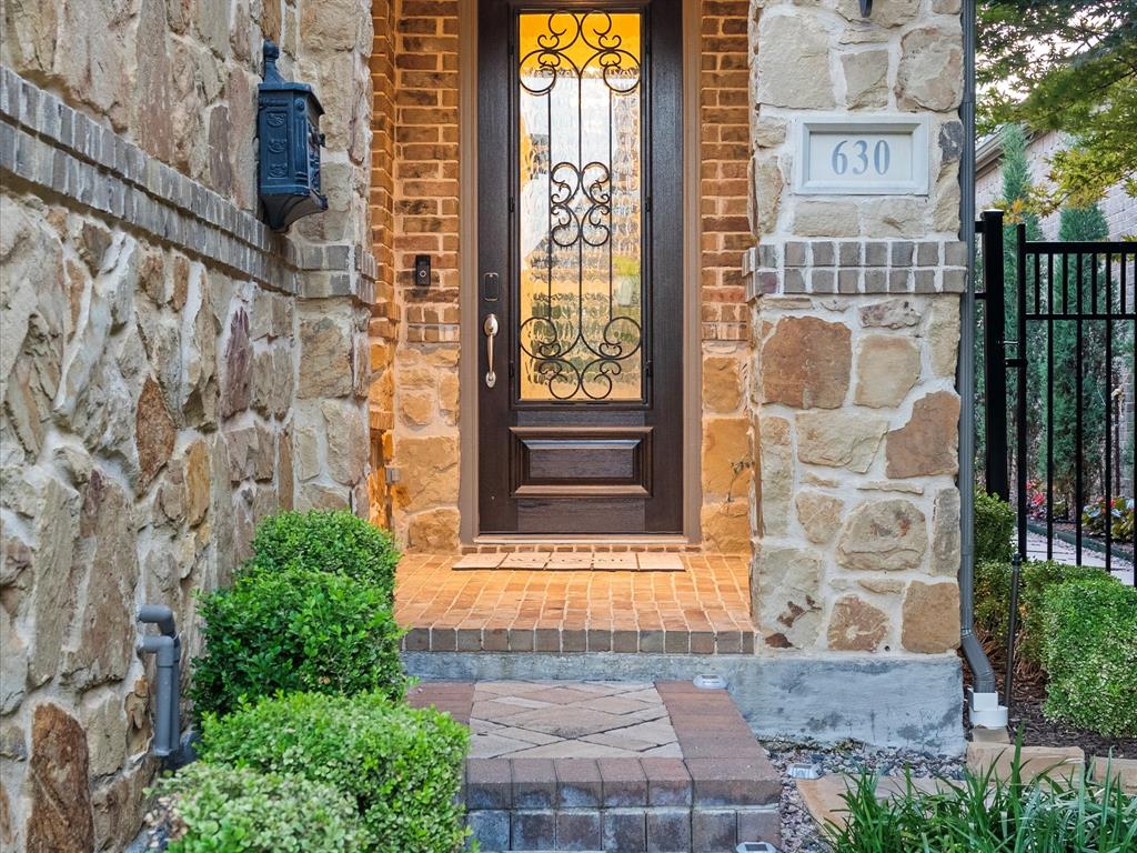 Castle Hills Golf Course - Residential