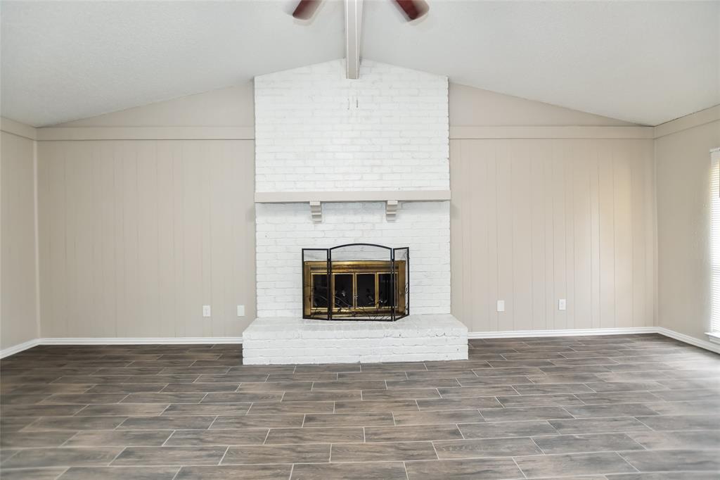 Buckingham Village Estates - Residential Lease