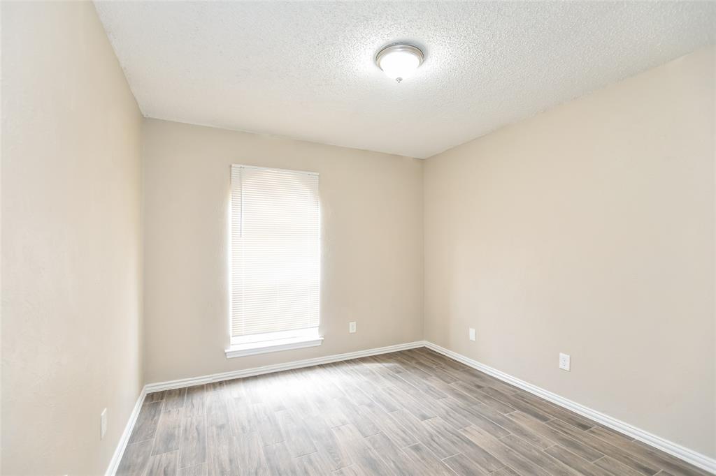 Buckingham Village Estates - Residential Lease
