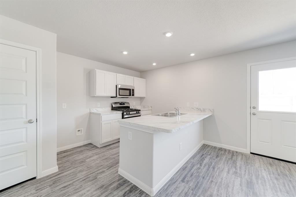 Cedar Creek On Maple - Residential