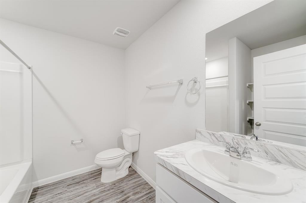 Cedar Creek On Maple - Residential