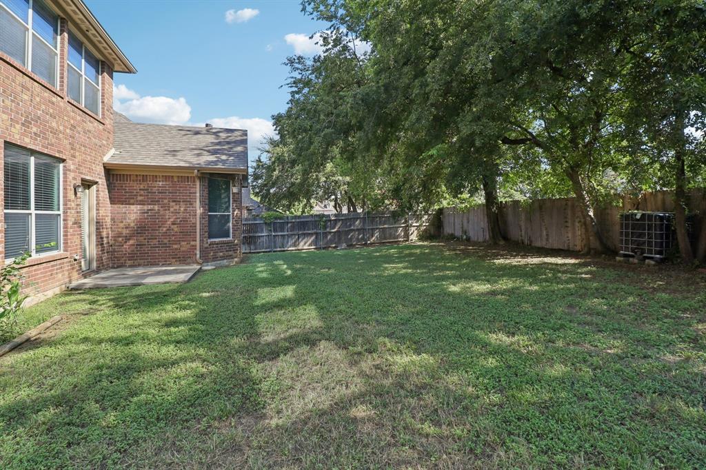 Need real space without giving up location, schools, and neighborhood amenities? This Fannin Farm West home offers nearly 3,900 square feet with a first-floor primary suite, dedicated home office, oversized game room, media room, multiple living areas, and flexible spaces designed to fit the way people actually live.
The main level features an open family room with soaring ceilings and a gas fireplace, along with a spacious kitchen offering granite counters, a large center island, abundant cabinetry, two pantries, a built-in desk area, and an eat-in dining space that works well for both everyday living and entertaining. The private first-floor primary suite includes a spacious bath and walk-in closet, while the front flex room provides an ideal setup for a home office, sitting room, guest space, hobby room, or additional living area.
Upstairs, the floor plan delivers major flexibility with three additional bedrooms, a large game room, dedicated media room, full bath, and Jack-and-Jill bath. It is the kind of layout that gives everyone room to spread out while still keeping the home connected and functional.
Located in Arlington’s Fannin Farm West and zoned to Mansfield ISD, the neighborhood offers community pools, parks, walking trails, and convenient access to I-20, South Cooper, shopping, dining, and everyday essentials.
Seller is offering up to $4,000 in lender concessions with an acceptable offer. Foundation repair has been completed and includes a transferable lifetime warranty.