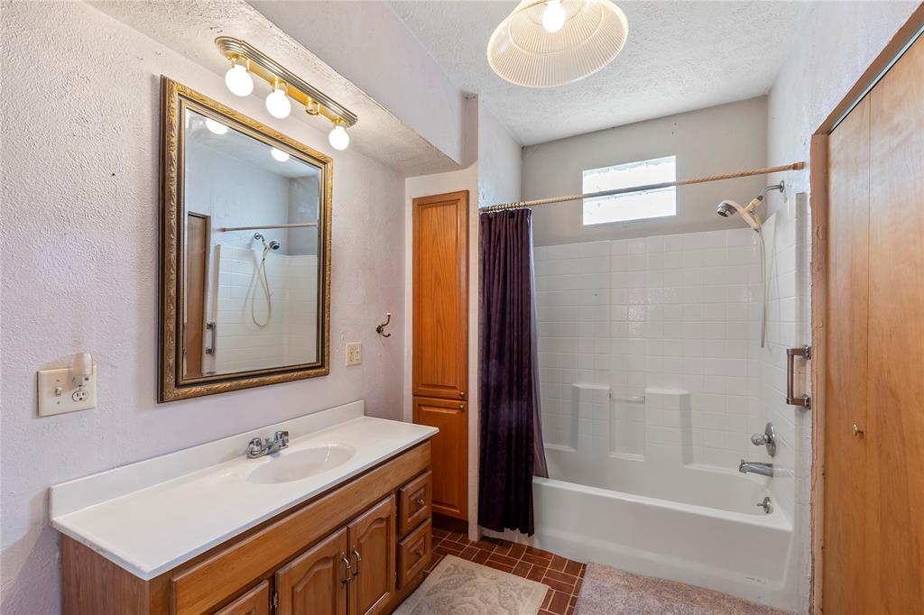 Cedarcrest Shores - Residential