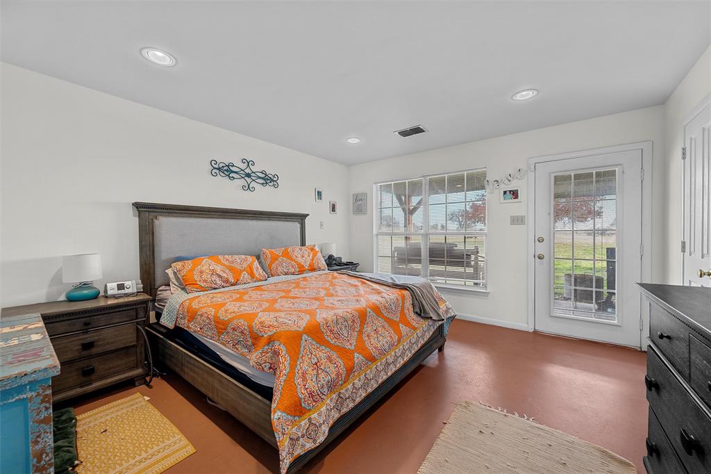 T J Smith - Residential