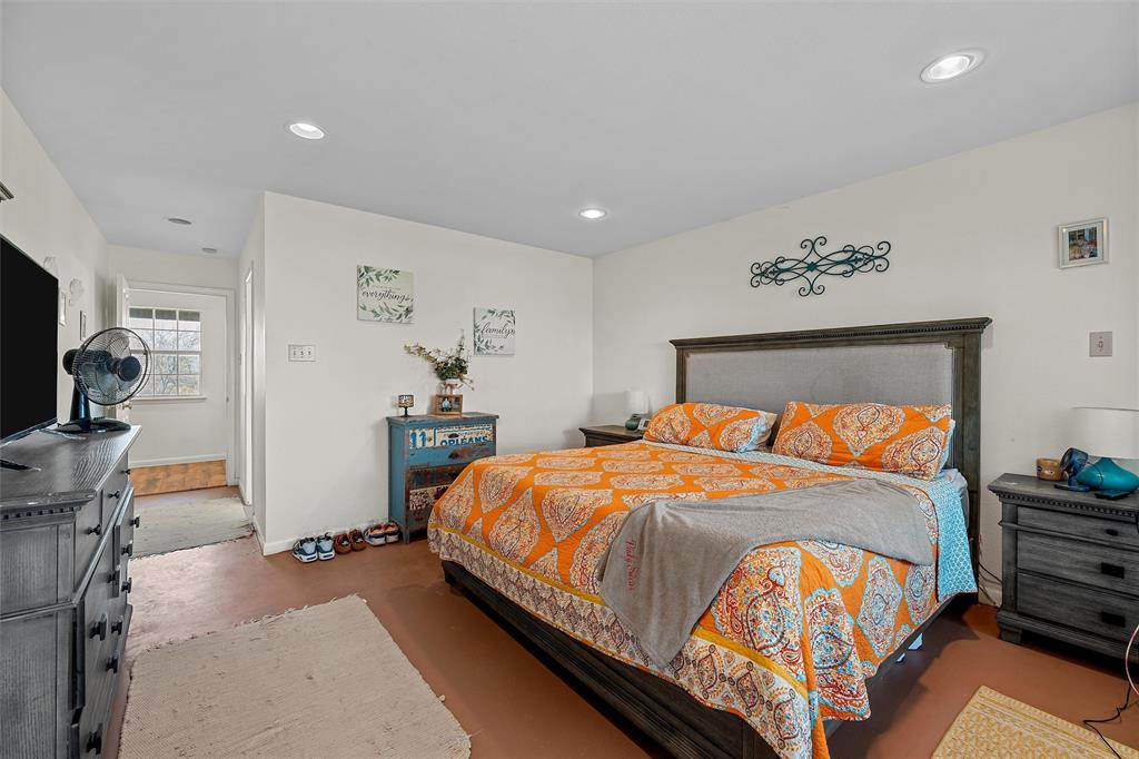 T J Smith - Residential