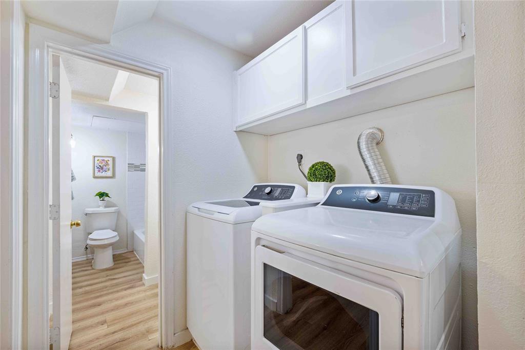 Arlington Oaks Condo - Residential