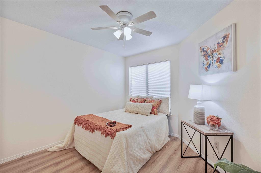 Arlington Oaks Condo - Residential