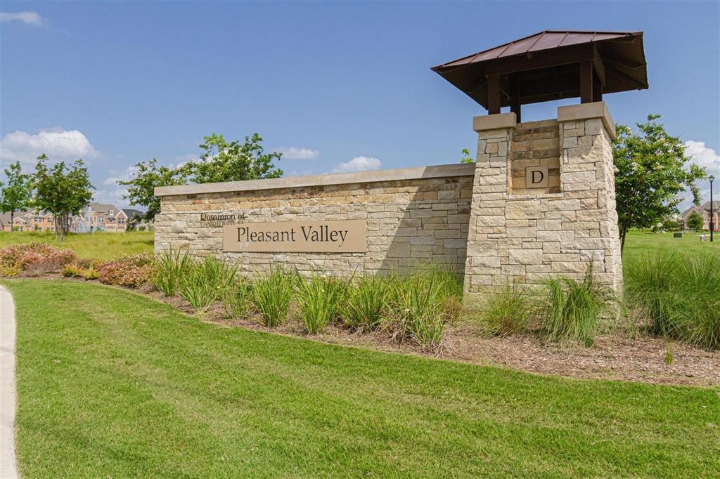 Dominion of Pleasant Valley 60' - Residential