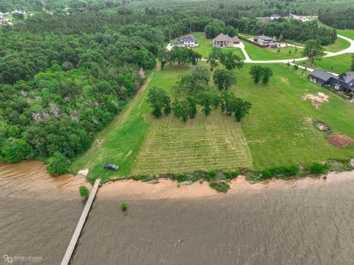 The Point at Cross Lake - Land